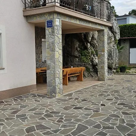 Appartement Heart Of Stone à Tulisevica Extérieur photo